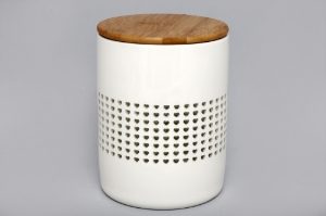 Biscuit Barrel Heart Cut Out Design & Bamboo Lid 17.5cm