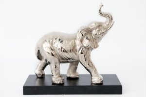 Ornamental Elephant on Stand Heavy Aluminiun 27x21cm